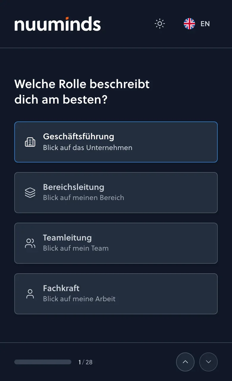 KI-Readiness-Check auf dem Smartphone: eine Frage mit Antwortkarten